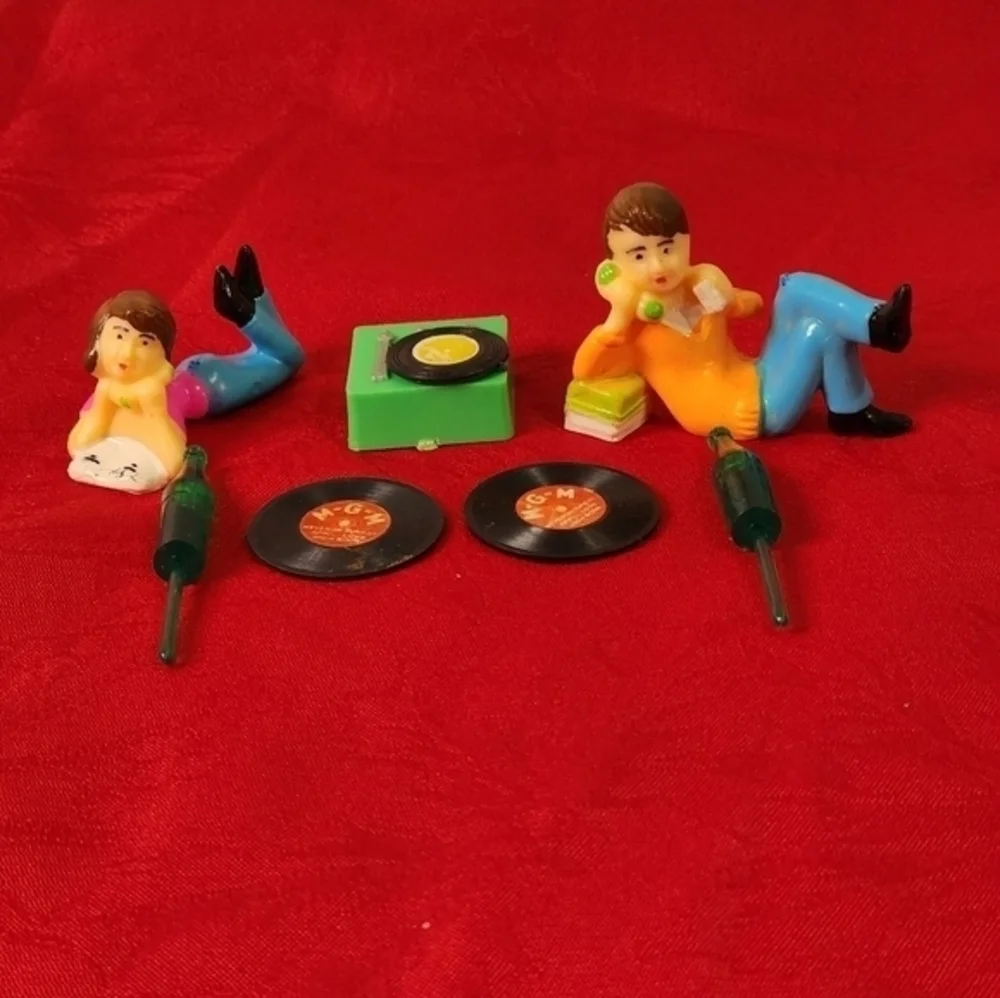 Vintage Wilton Cake Topper Lot Retro Teenager‎ Girl/Boy on phone set of 7